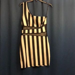 Striped dress (beetlejuice, referee)